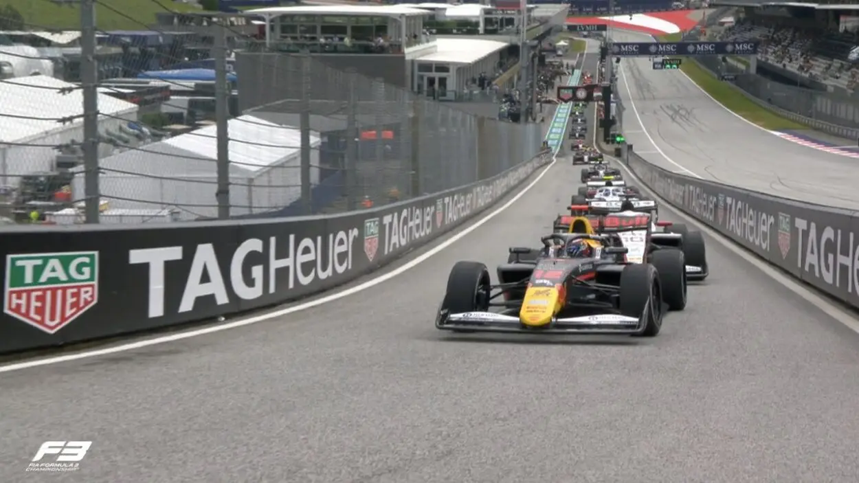 F3 | GP Austria 2025, FP: Nikola Tsolov è il più veloce in una sessione interrotta per ben tre volte dalla bandiera rossa