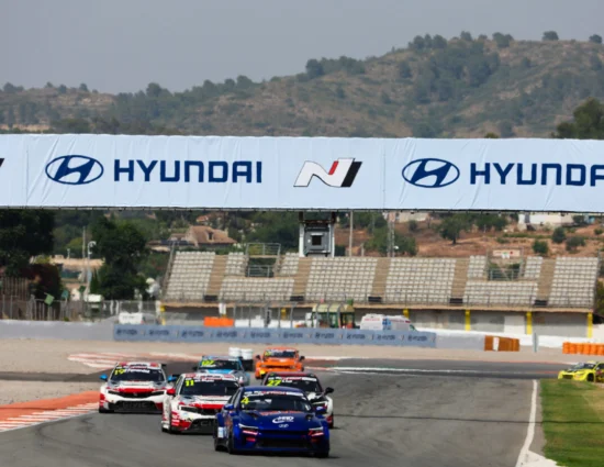 TCR World Tour | Valencia 2025, Penalità Post-Gara 1: Briché penalizzato dopo il contatto con Butti, Filippi eredita Top10 e pole in Gara 2