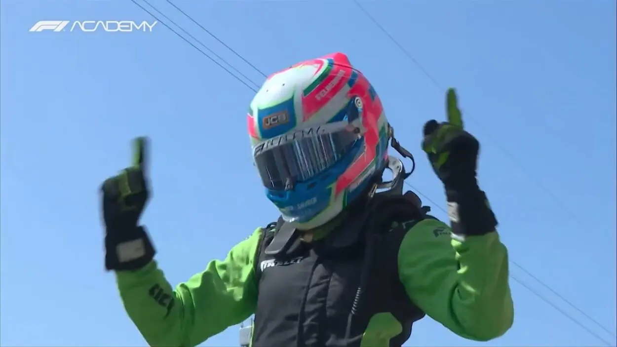 F1 Academy | GP Canada 2025: Emma Felbermayr vince Gara 2 ma un’investigazione pende su di lei, sul podio Lloyd e Gademan