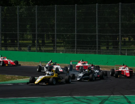 F4 Italia | Monza 2025, Gara 1: Wheldon ha la meglio su Gomez e Nakamura-Berta e conquista la vittoria