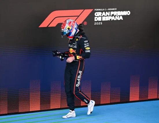 F1 | GP Spagna 2025, Verstappen si scusa per la manovra su Russell: “La frustrazione ha portato ad una manovra sbagliata”