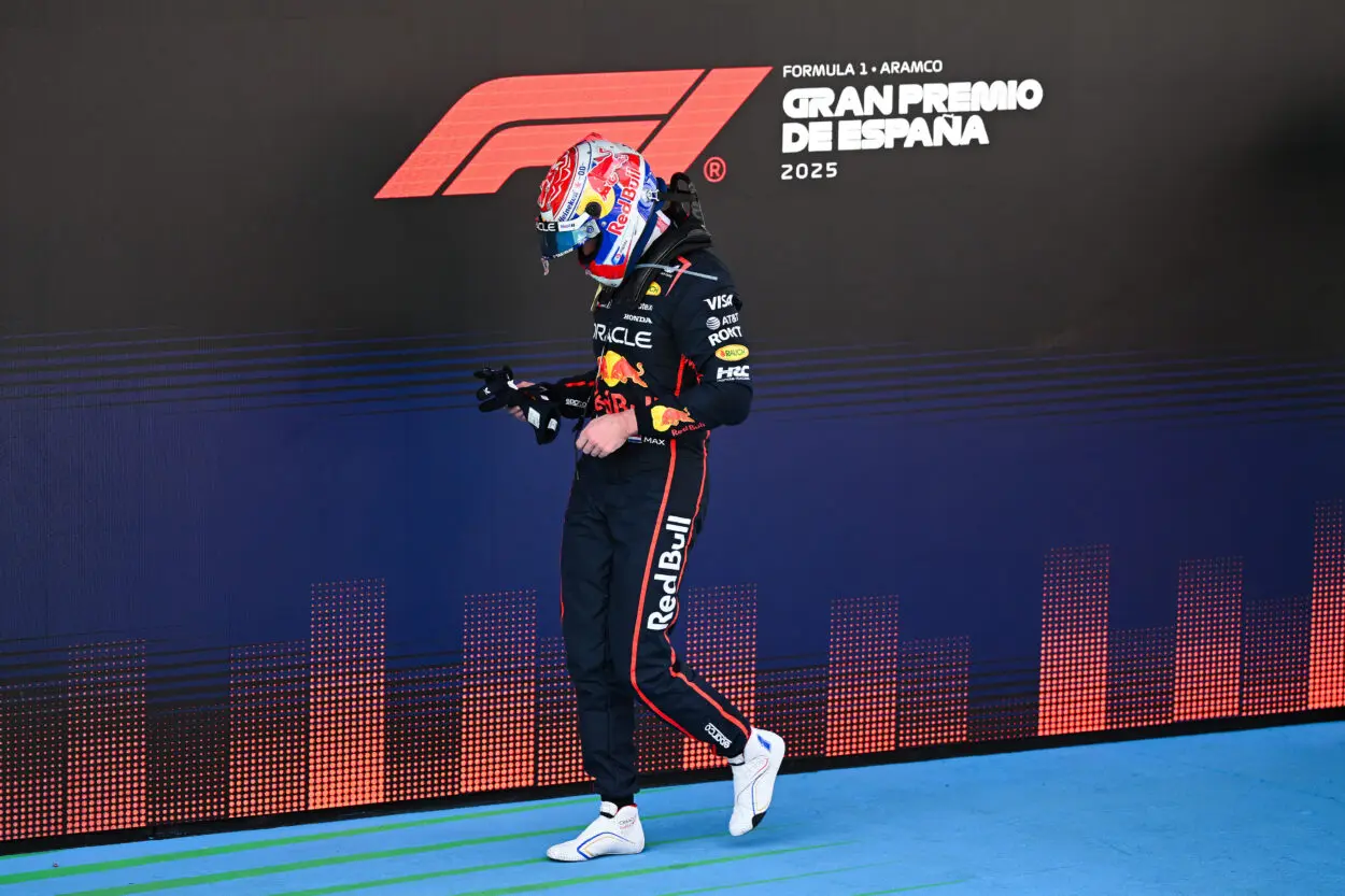 F1 | GP Spagna 2025, Verstappen si scusa per la manovra su Russell: “La frustrazione ha portato ad una manovra sbagliata”