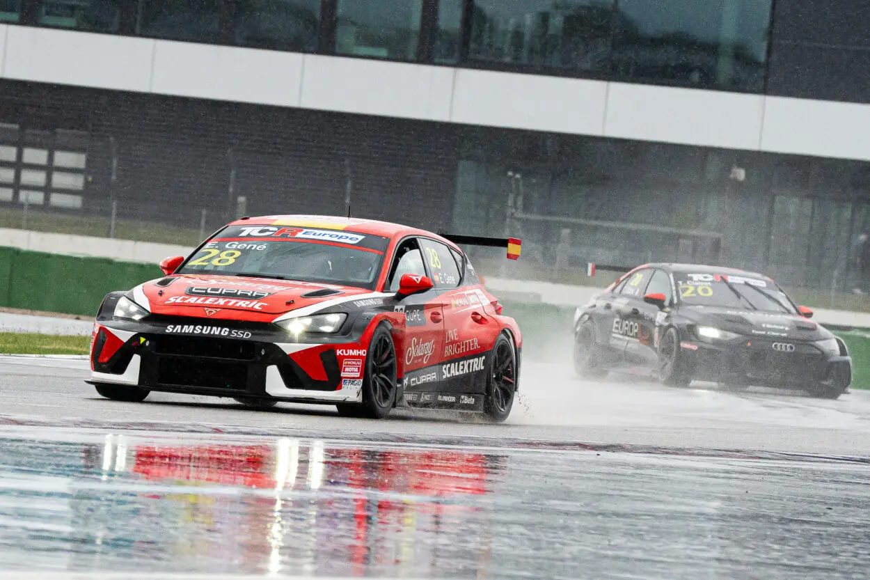 TCR Europe | Hockenheim 2025, Eric Gené: “È stata una gara di sopravvivenza. Un grande risultato per essere al mio secondo anno nel TCR”