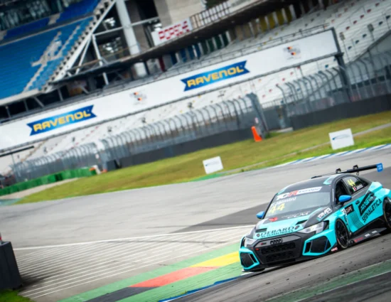 TCR Europe | Hockenheim 2025, Gara 2: Felice Jelmini di un’altra categoria sotto il diluvio. Primo successo per lui e PMA Motorsport