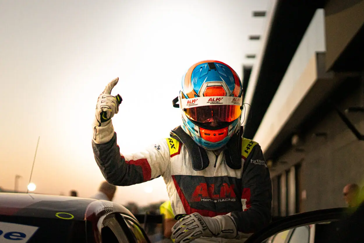 TCR Europe | Misano 2025, Volt: “Ho fatto una partenza perfetta e poi ho gestito su Brickley sapendo che qui non è facile superare”