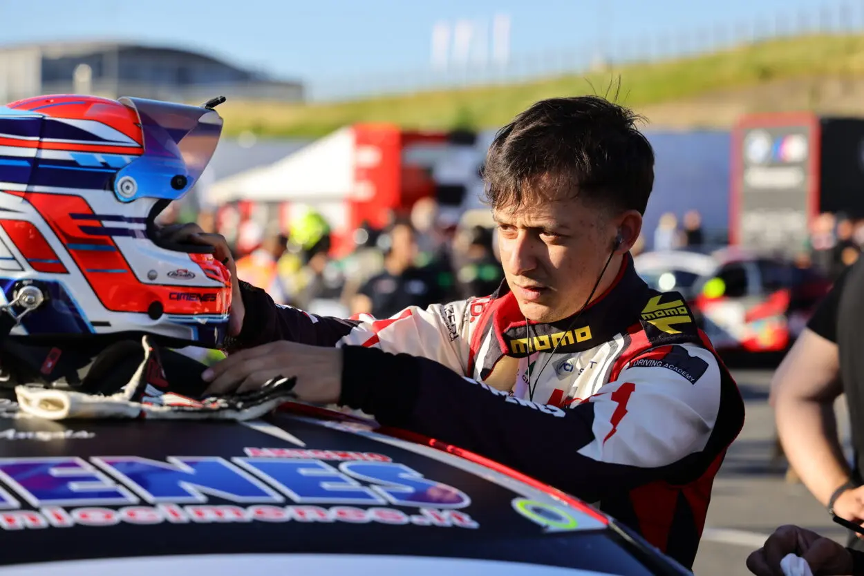 TCR Europe | Doppio impegno internazionale per Jacopo Cimenes. A Misano farà il suo debutto nella serie regionale