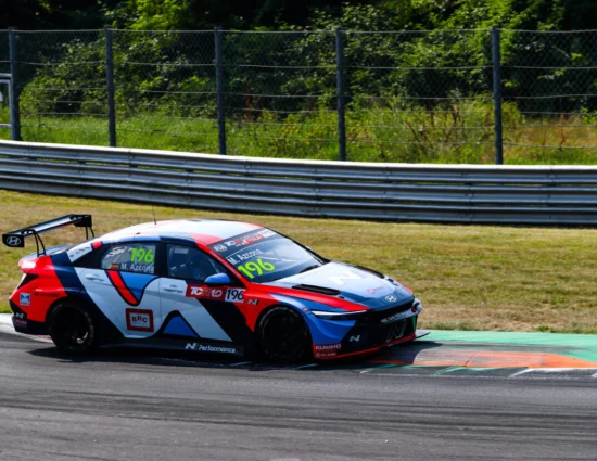 TCR World Tour | Monza 2025, Azcona: “Sono molto contento. Qualifica positiva dopo l’avvio di stagione. Gara positiva con il cambio di motore, sono più fiducioso per Vila Real”