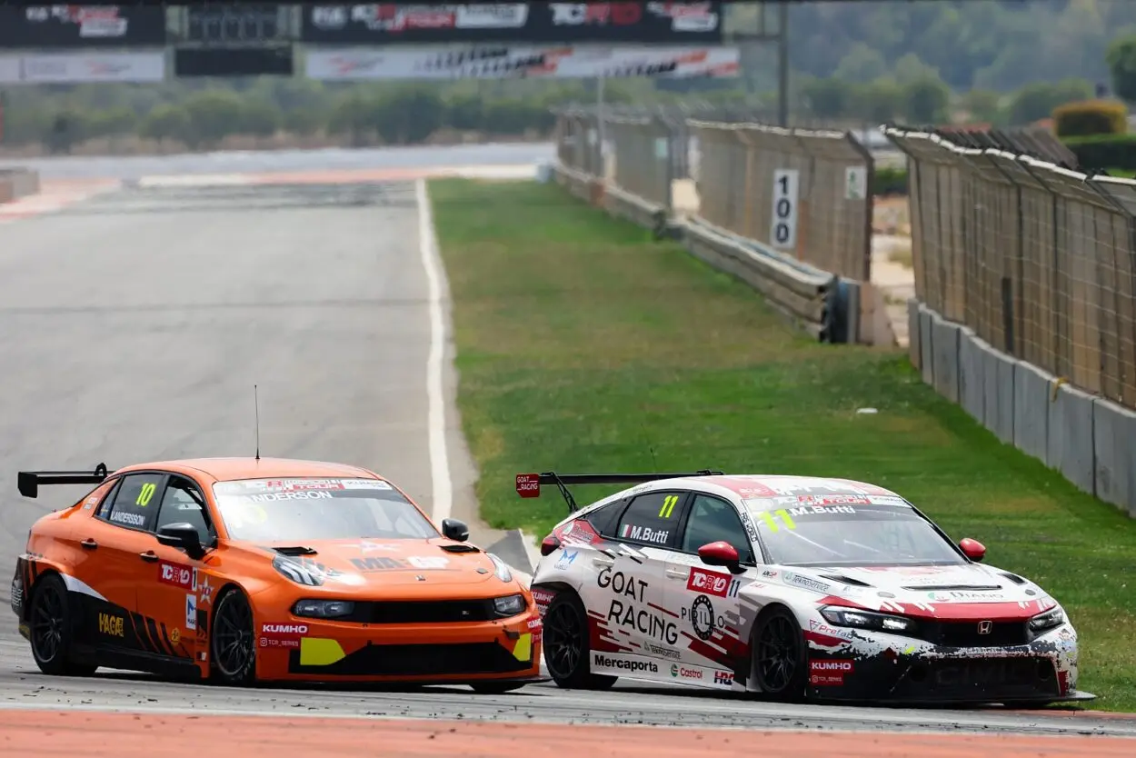 TCR World Tour | Valencia 2025, Viktor Andersson: “Siamo cresciuti durante il weekend e abbiamo avuto un buon passo in tutte le gare”