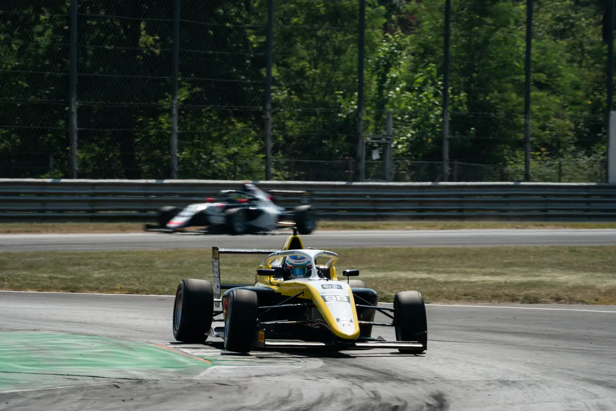 F4 Italia | Monza 2025, Qualifiche: Sebastian Wheldon e Kean Nakamura-Berta conquistano il primo tempo del venerdì