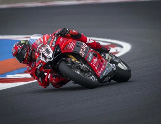 SBK | Nicolò Bulega resta con Ducati Aruba anche nel 2026