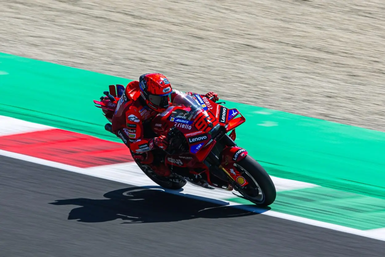 MotoGP | GP Italia 2025, Qualifiche: 100a pole position in carriera per Marc Márquez, Bagnaia secondo