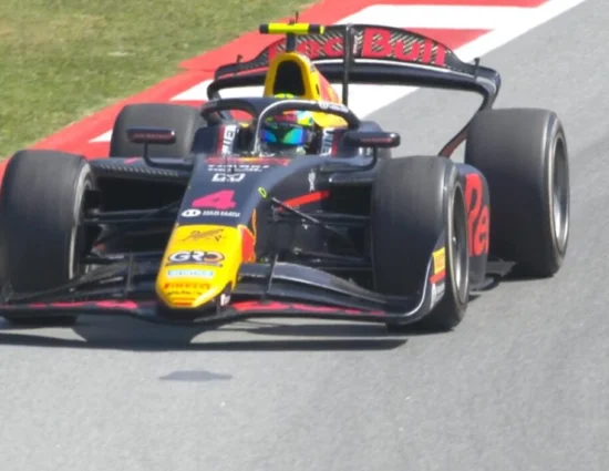 F2 | GP Spagna 2025, Feature Race: Lindblad vince dalla pole davanti a Montoya e Verschoor