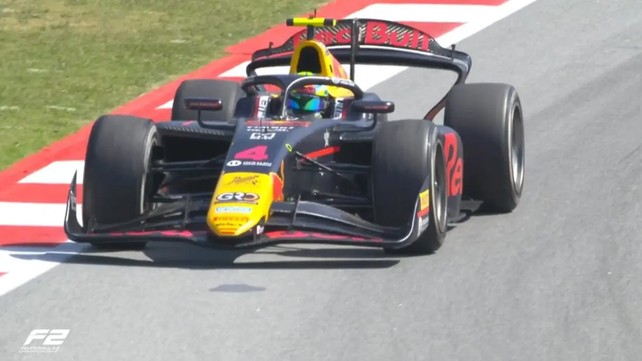 F2 | GP Spagna 2025, Feature Race: Lindblad vince dalla pole davanti a Montoya e Verschoor