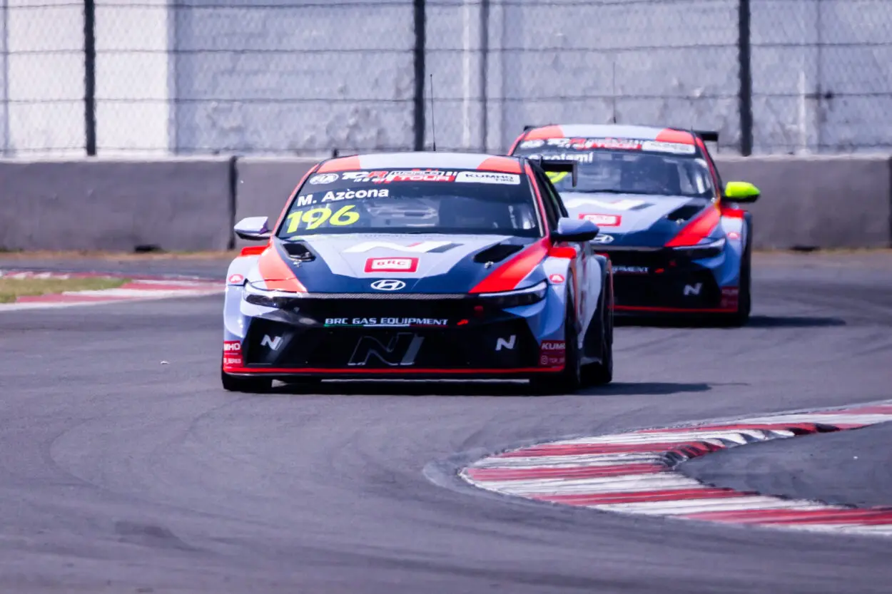TCR | Hyundai Elantra alleggerita di 10 chili dal Balance of Performance