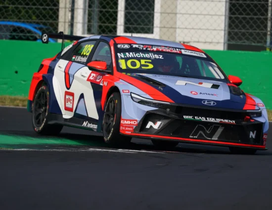 TCR World Tour | Monza 2025: primo centro stagionale per Michelisz in gara-1, gomme ancora protagoniste