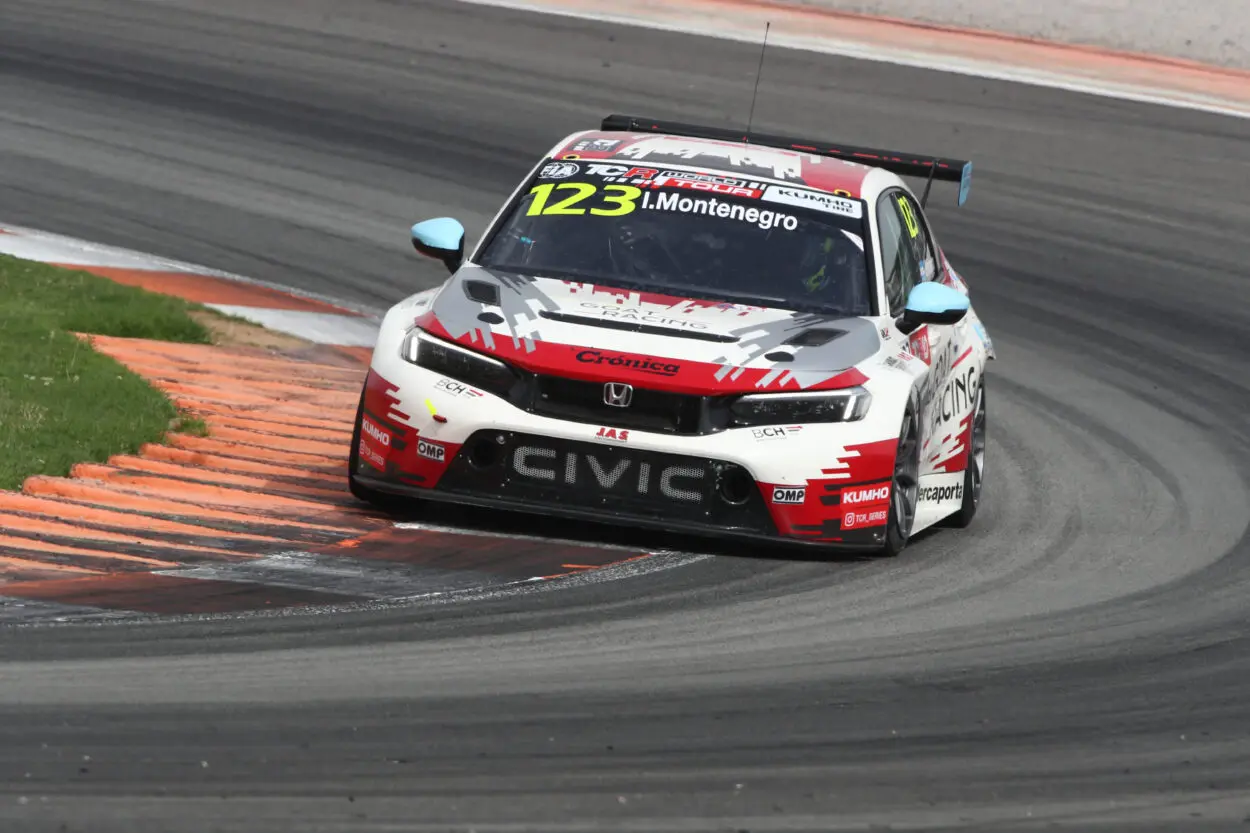 TCR World Tour | Valencia 2025, Ignacio Montenegro: “Molto contento per Gara 2, da ultimo a sesto. In Gara 3 problemi al motore sul finale”