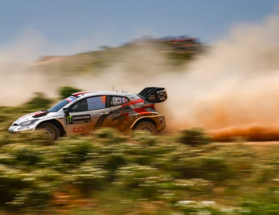 WRC | Rally di Sardegna 2025, PS7-9: Fourmaux fora e poi sbatte, Ogier allunga su Tänak
