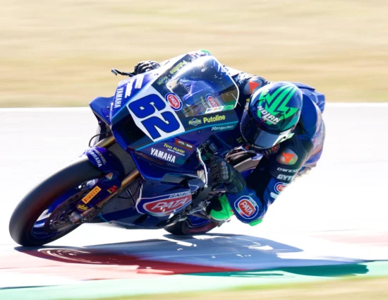 SSP | Round Gran Bretagna 2025, Gara 1: Stefano Manzi prevale nel duello con Booth-Amos e conquista un’altra vittoria