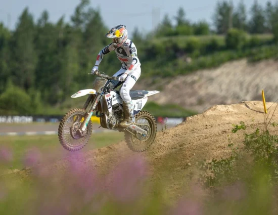 MX2 | GP Finlandia 2025: Kay de Wolf torna in vetta sulla sabbia del Kymi Ring