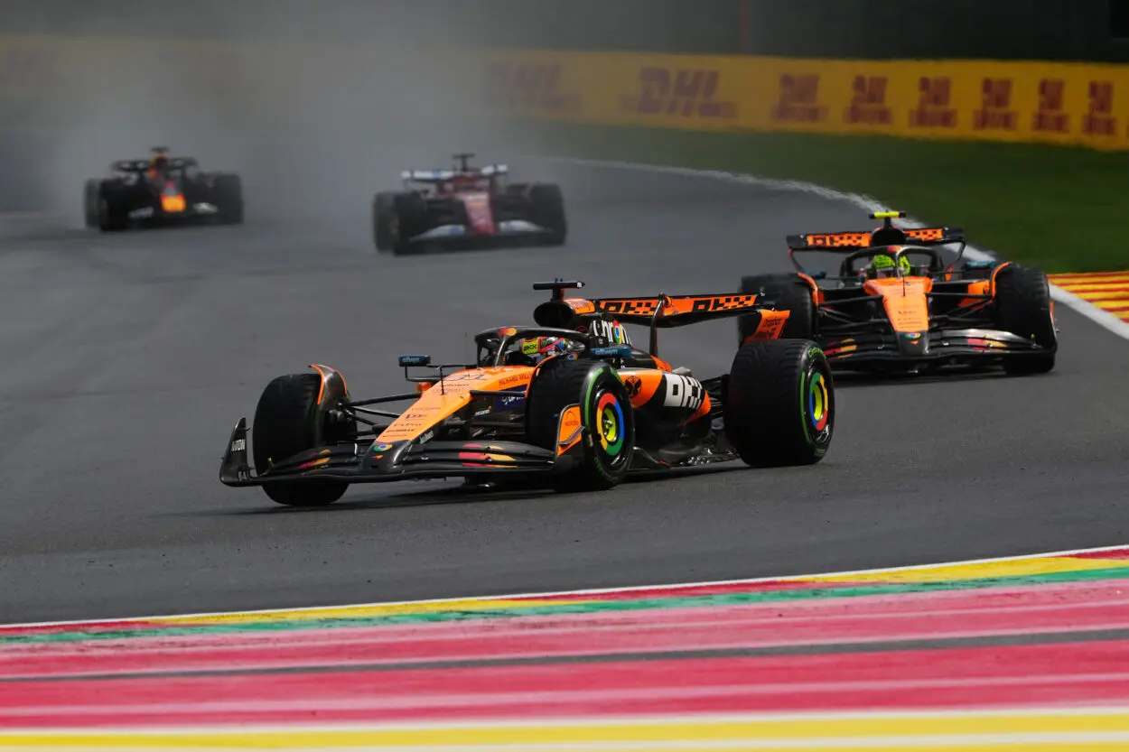 F1 | GP Belgio 2025, gara: dopo la pioggia Piastri torna al successo nella doppietta McLaren. 3° un grande Leclerc davanti a Verstappen, Hamilton 7°
