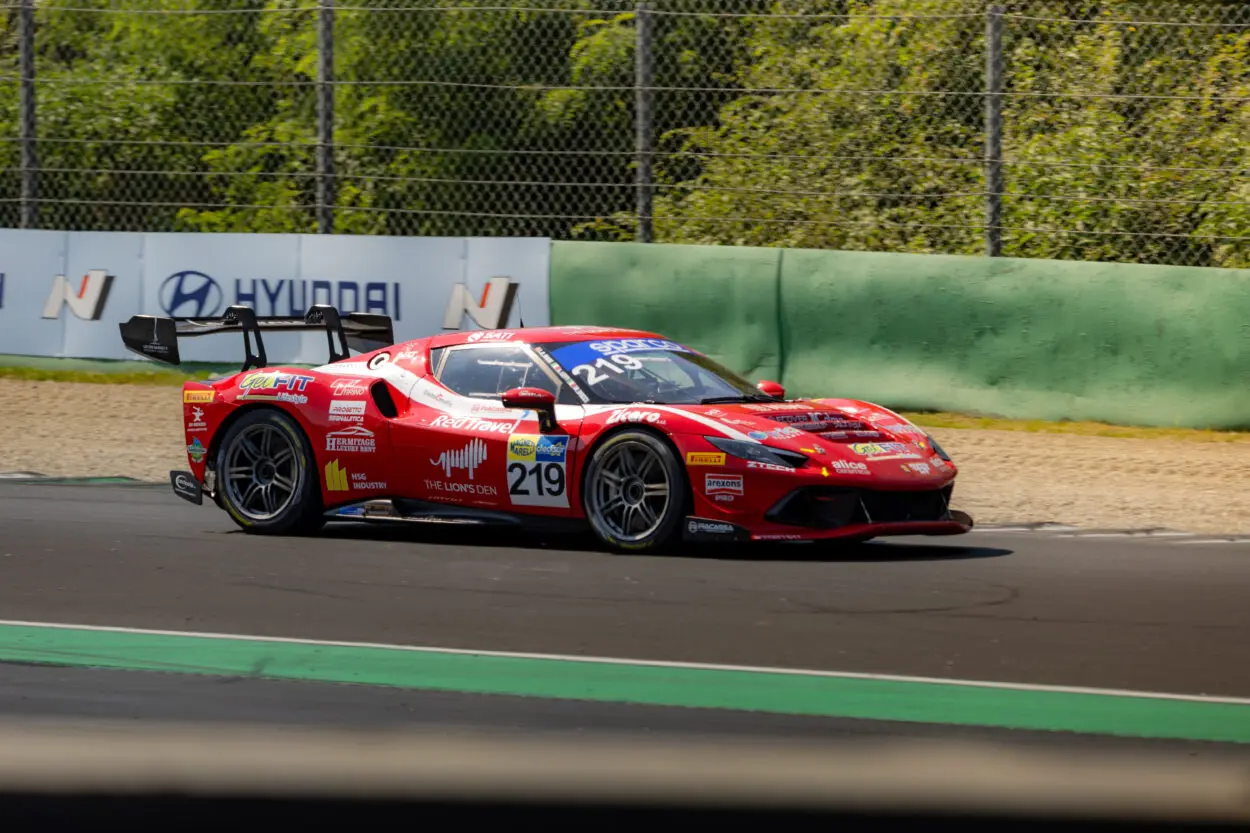 Focus | Mattia Bucci torna a Imola in cerca di riscatto, il Campionato Italiano Gran Turismo Endurance 2025 riparte dal tracciato del Santerno