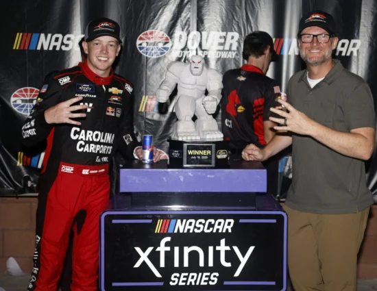 NASCAR | Xfinity Series, Dover 2025: Zilisch vince ancora in una gara interrotta dalla pioggia
