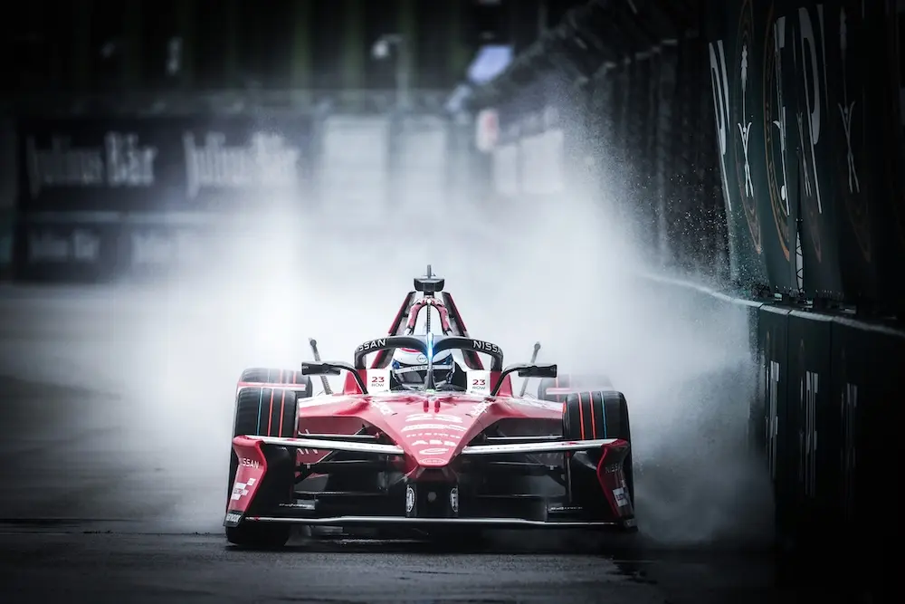Formula E | Berlino ePrix #1 2025: 5 posizioni di penalità per Oliver Rowland