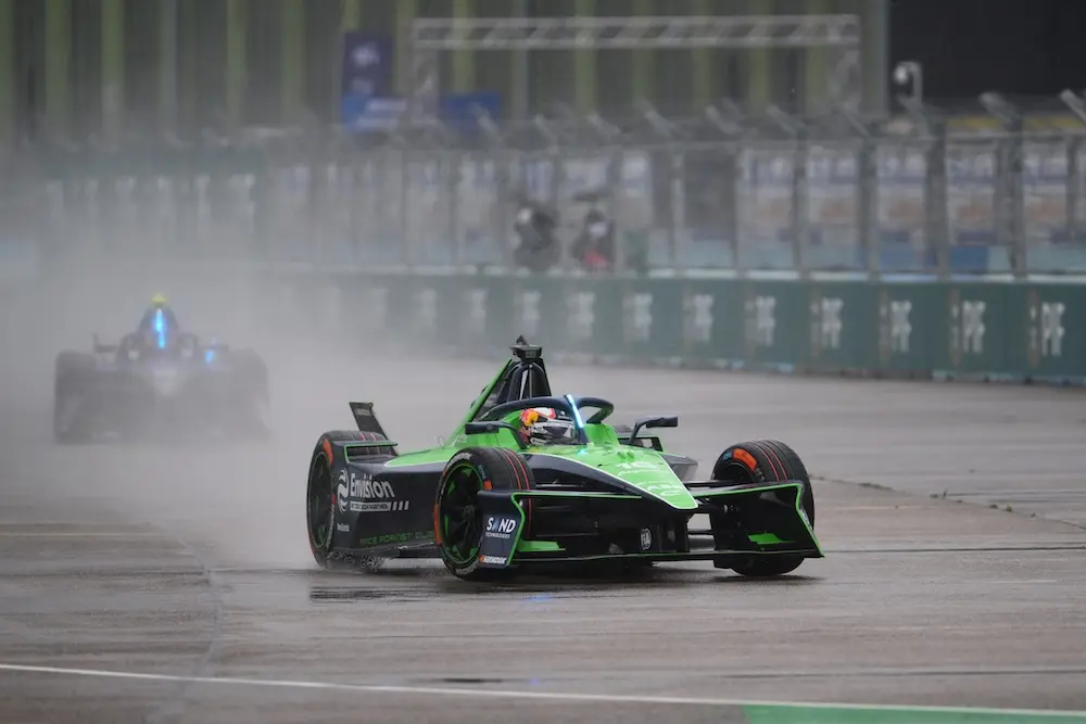 Formula E | Berlino ePrix #2 2025: Sébastien Buemi fa sue le FP3 bagnate e con due bandiere rosse