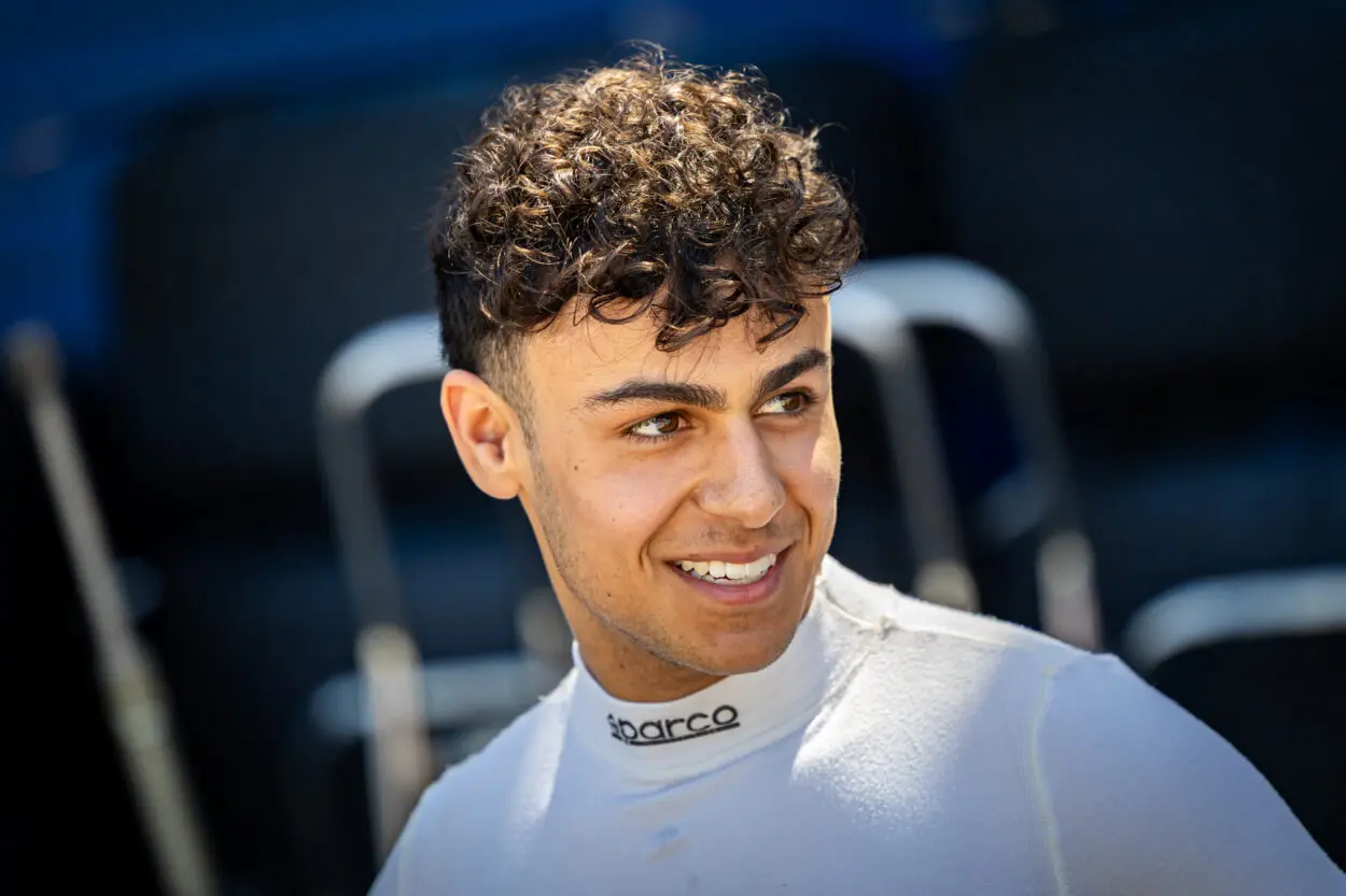 F1 | GP Gran Bretagna 2025, Lindblad in pista in FP1 al posto di Tsunoda