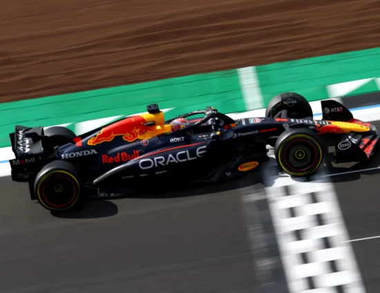 Blog | Sulle orme dell’aereo di Verstappen nasce la nuova frontiera dell’informazione: il social stalker