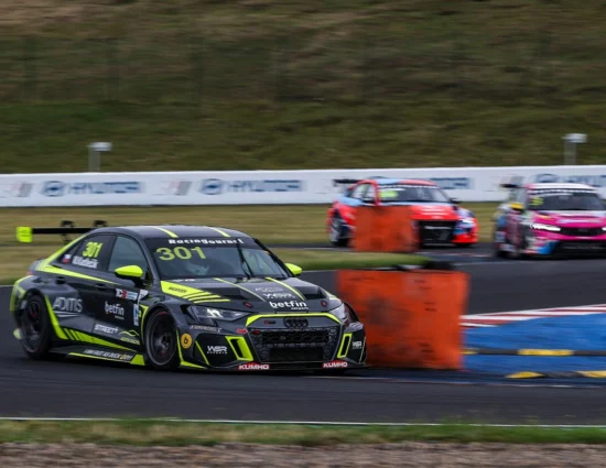 TCR Eastern Europe | Most 2025: Ancora una volta botta e risposta tra Kadlečík e Kout, una vittoria a testa e due punti di gap in classifica