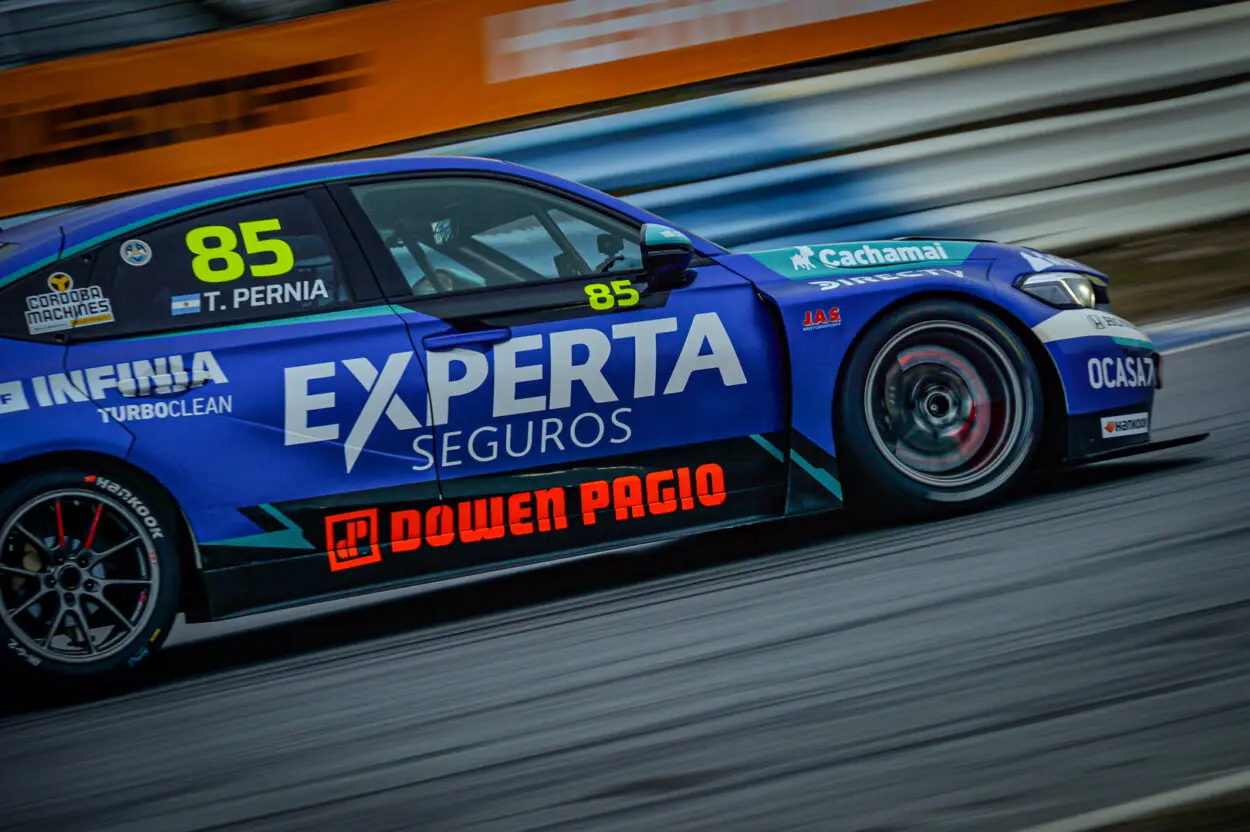 TCR South America | El Pinar 2025, Penalità Post-Gara 2: Arretrato Tiago Pernía per il contatto con Pedro Cardoso