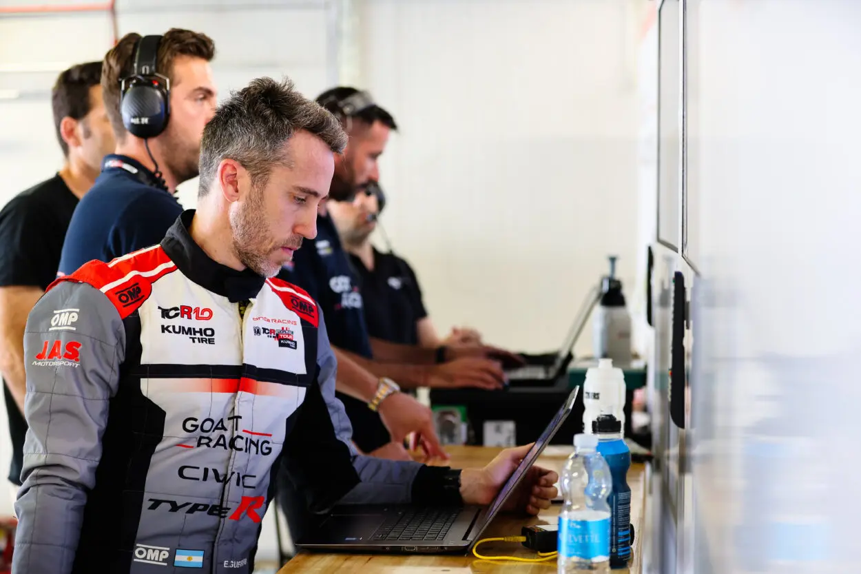 TCR | Intervista a Esteban Guerrieri: “Accumulando esperienza analizzo le gare come se fossi in slow motion. Il mio obiettivo? Diventare Campione del Mondo”