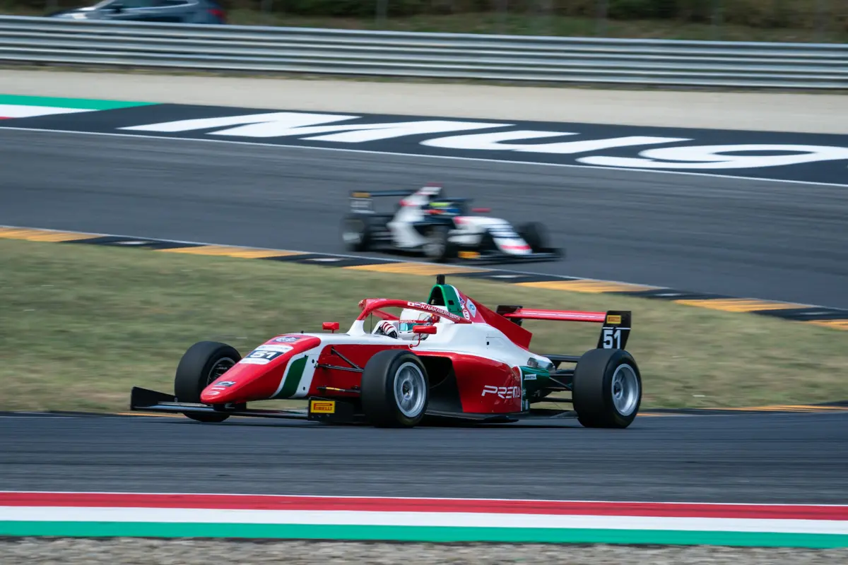 F4 Italia | Mugello 2025: Kean Nakamura-Berta vince senza ostacoli Gara 1