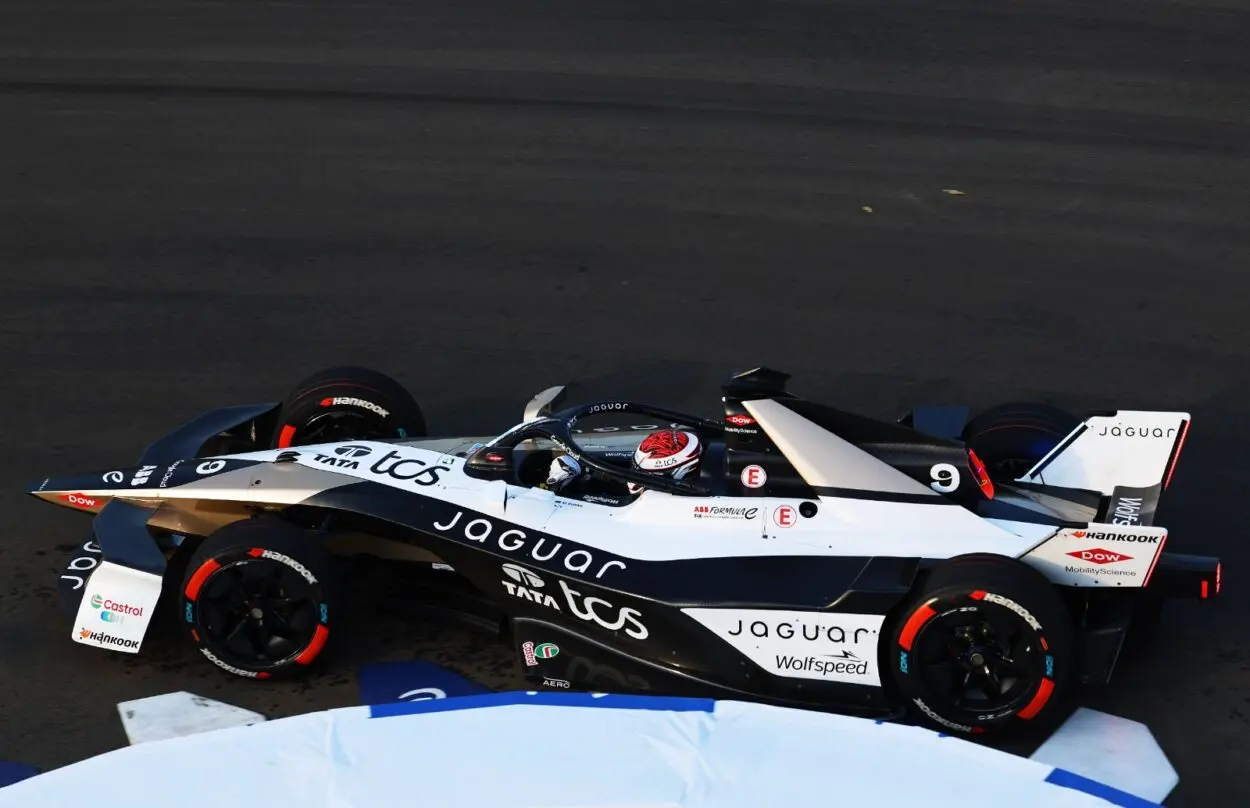 Formula E | Berlino E-Prix #1 2025, gara: vince Evans, Rowland tampona Vandoorne ed è KO negli ultimi giri
