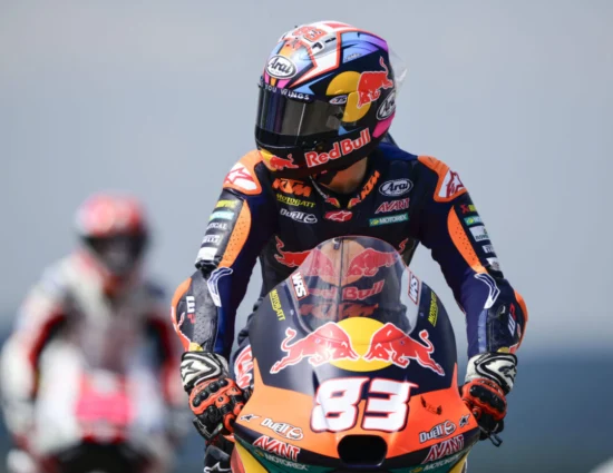 Moto3 | GP Cechia 2025, PR: Carpe davanti a tutti, 2° Rueda. Piqueras fuori dal Q2