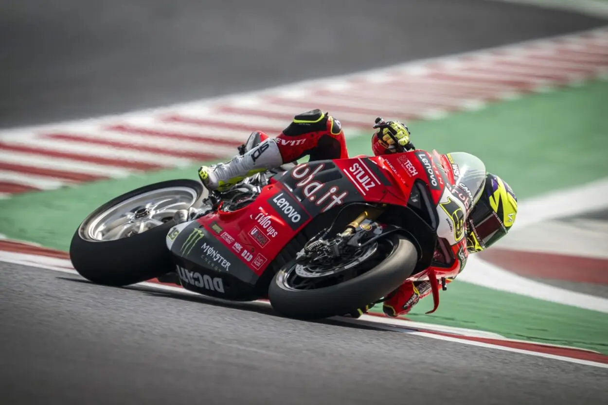 SBK | Álvaro Bautista si sfoga sui social: “Il mio corpo non corrisponde allo standard fisico. Diventa una forma di discriminazione”