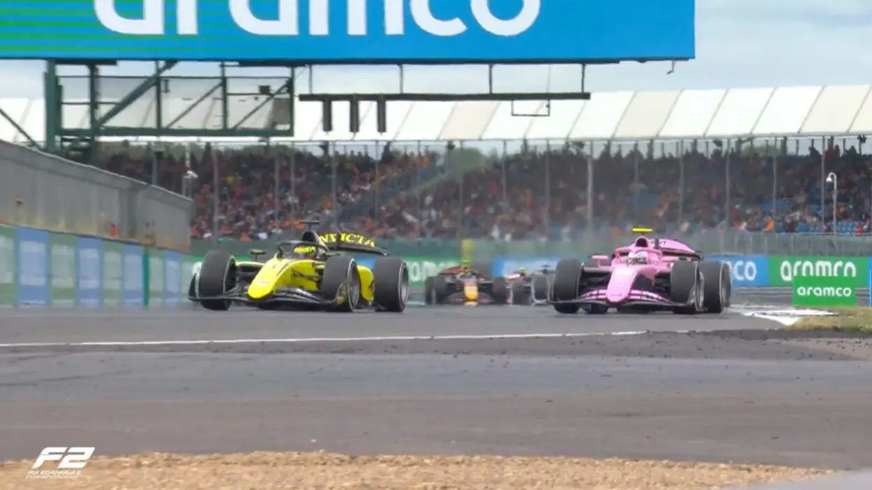 F2 | GP Gran Bretagna 2025, Sprint Race: Leonardo Fornaroli vince la propria prima gara nella categoria