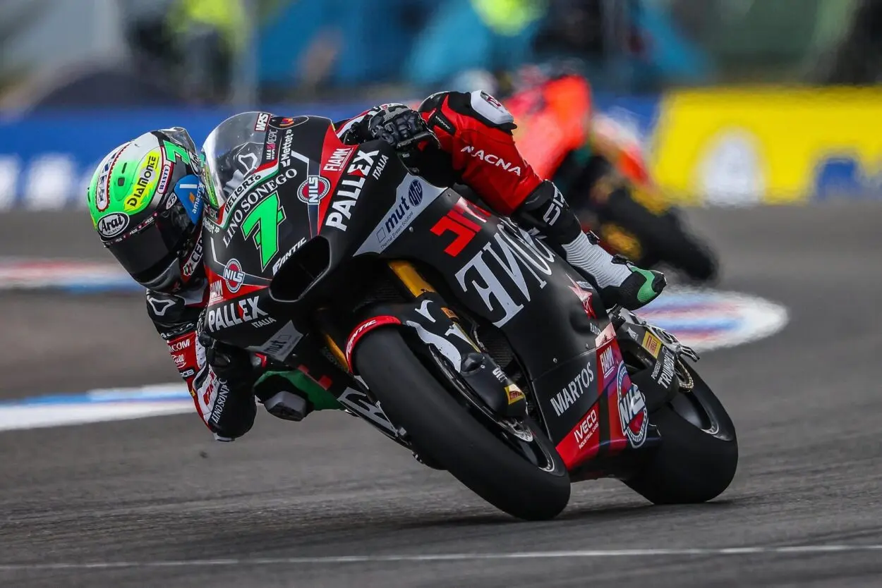 Moto2 | GP Cechia 2025, Qualifiche: Barry Baltus beffa Roberts e si aggiudica la prima pole in carriera