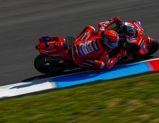 MotoGP | GP Cechia 2025, warm-up: Marc Márquez inizia la domenica al comando