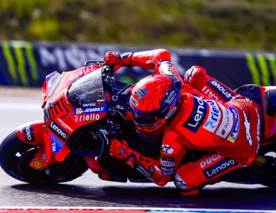 MotoGP | GP Cechia 2025, FP2: Marc Marquez primo anche al sabato mattina, 18° Bagnaia