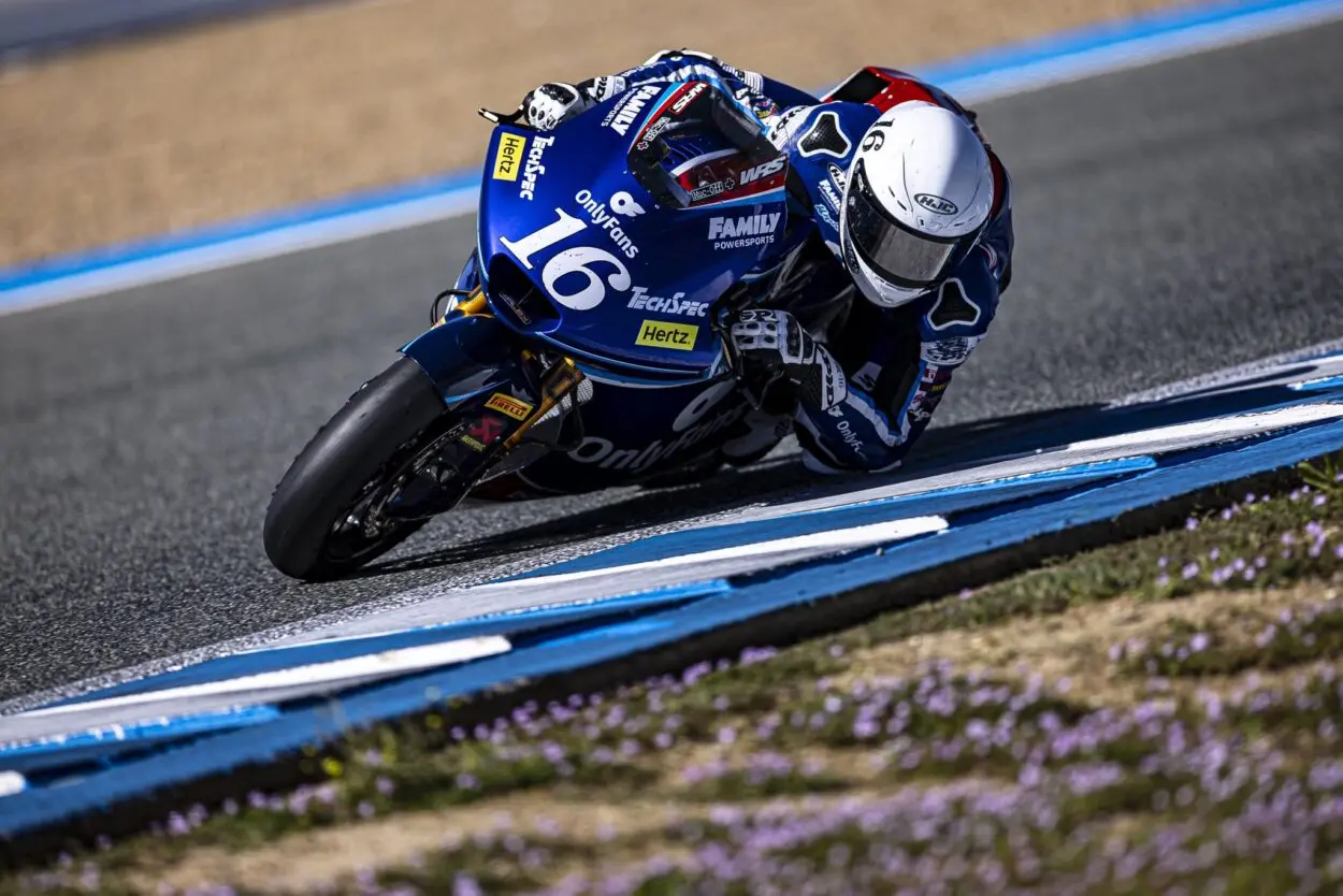 Moto2 | GP Cechia 2025, Practice: Joe Roberts il più veloce in un venerdì segnato dalla pioggia