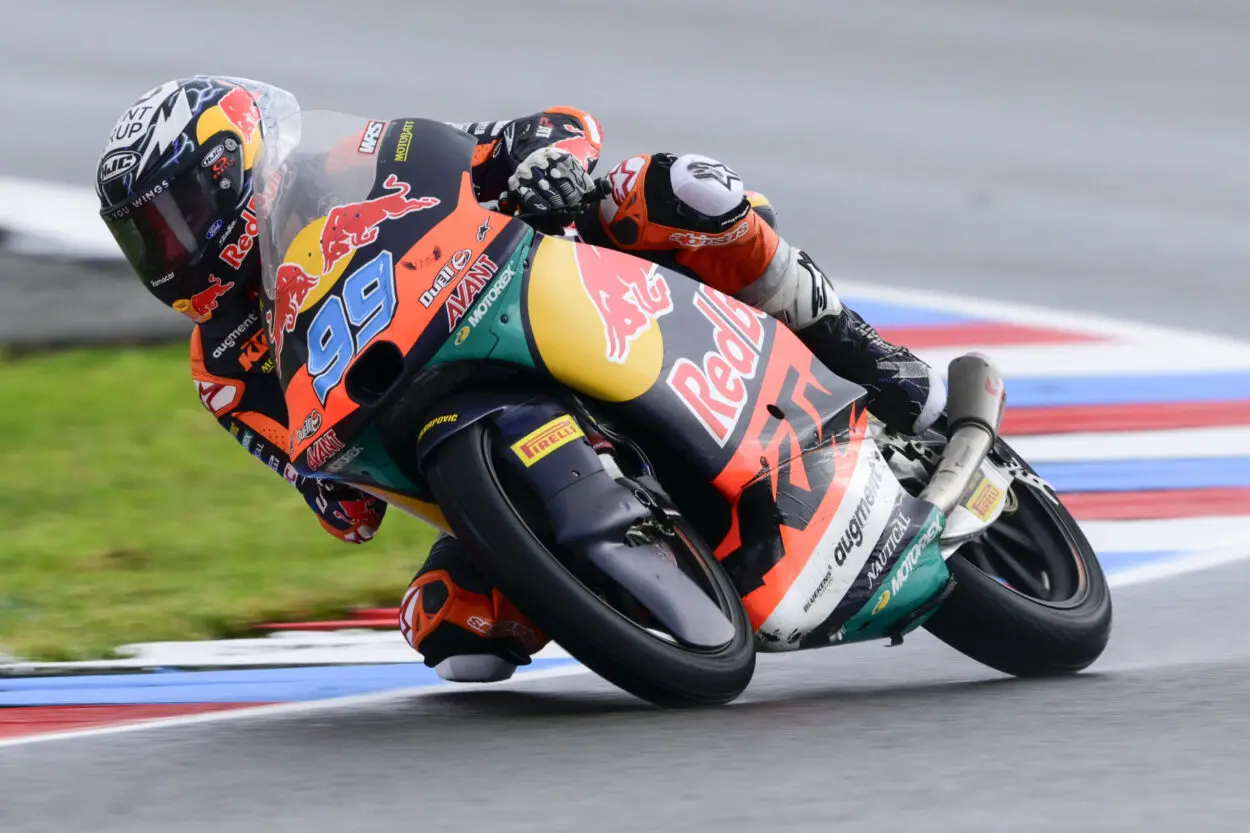Moto3 | GP Cechia 2025, FP2: Rueda il più veloce,  4° Foggia. Caduta per Carpe