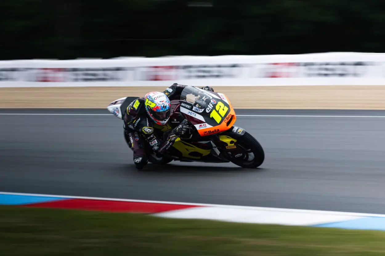 Moto2 | GP Austria 2025, FP1: Salač primeggia con un tempo record, 6° González