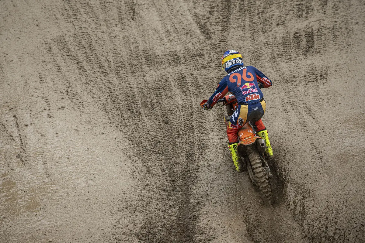 MXGP | GP Fiandre 2025: Coenen vince la gara di qualifica in rimonta, Febvre secondo