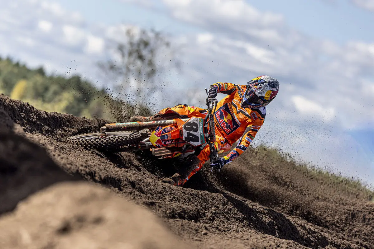 MXGP | GP Olanda 2025: Herlings sbanca Arnhem, Coenen esalta con due fantastiche rimonte