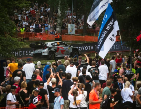 WRC | Rally di Finlandia 2025, PS1-5: Rovanperä attacca a fondo e tenta la fuga, ma Fourmaux e Pajari lo marcano a vista