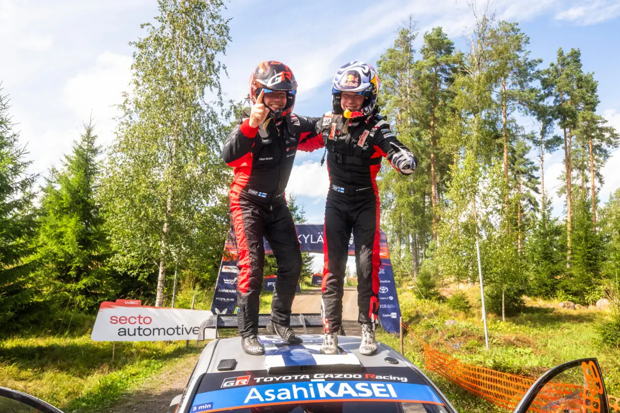 WRC | Rally di Finlandia 2025: Kalle Rovanperä sfata il tabù della gara di casa con una netta vittoria nel rally più veloce della storia