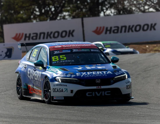 TCR South America | Curvelo 2025, Gara 1: Tiago Pernía resiste a Piquet Jr e Reis e vince la prima gara nella categoria
