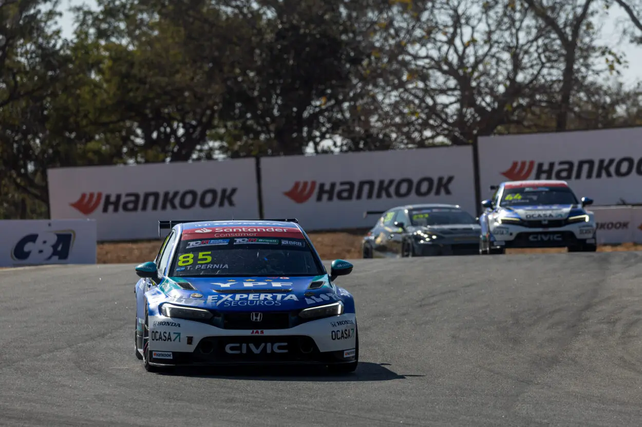 TCR South America | Curvelo 2025, Qualifiche: Tiago Pernía torna davanti a tutti, settima pole di fila per Honda con Piquet Jr 2° e Leo Pernía 3°